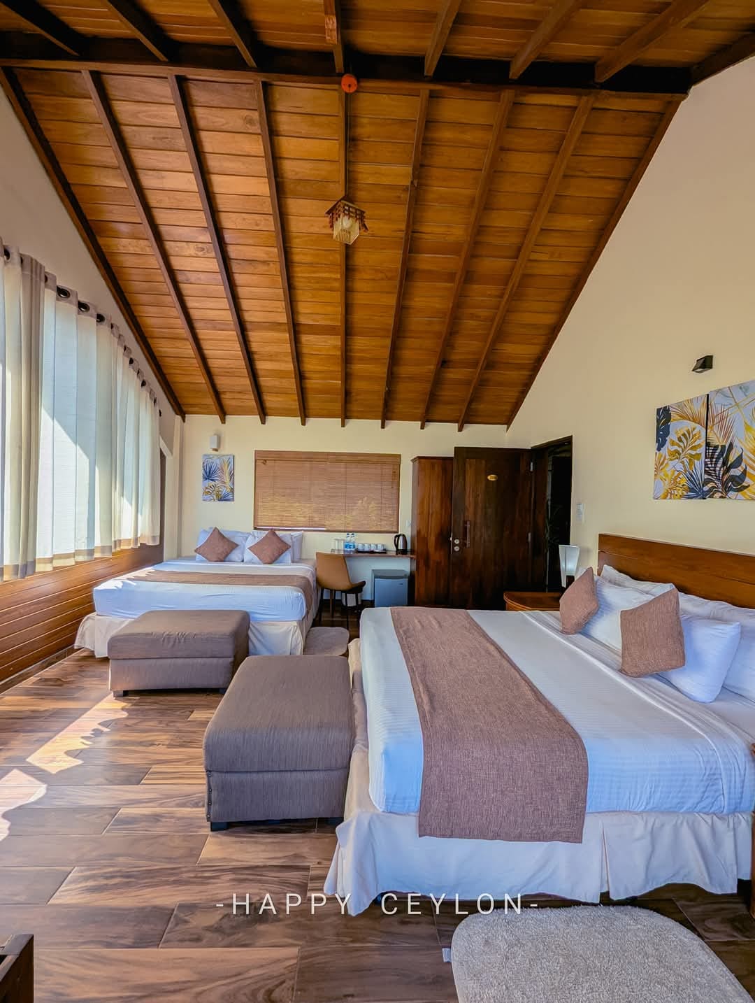 Deluxe Family Room view 1